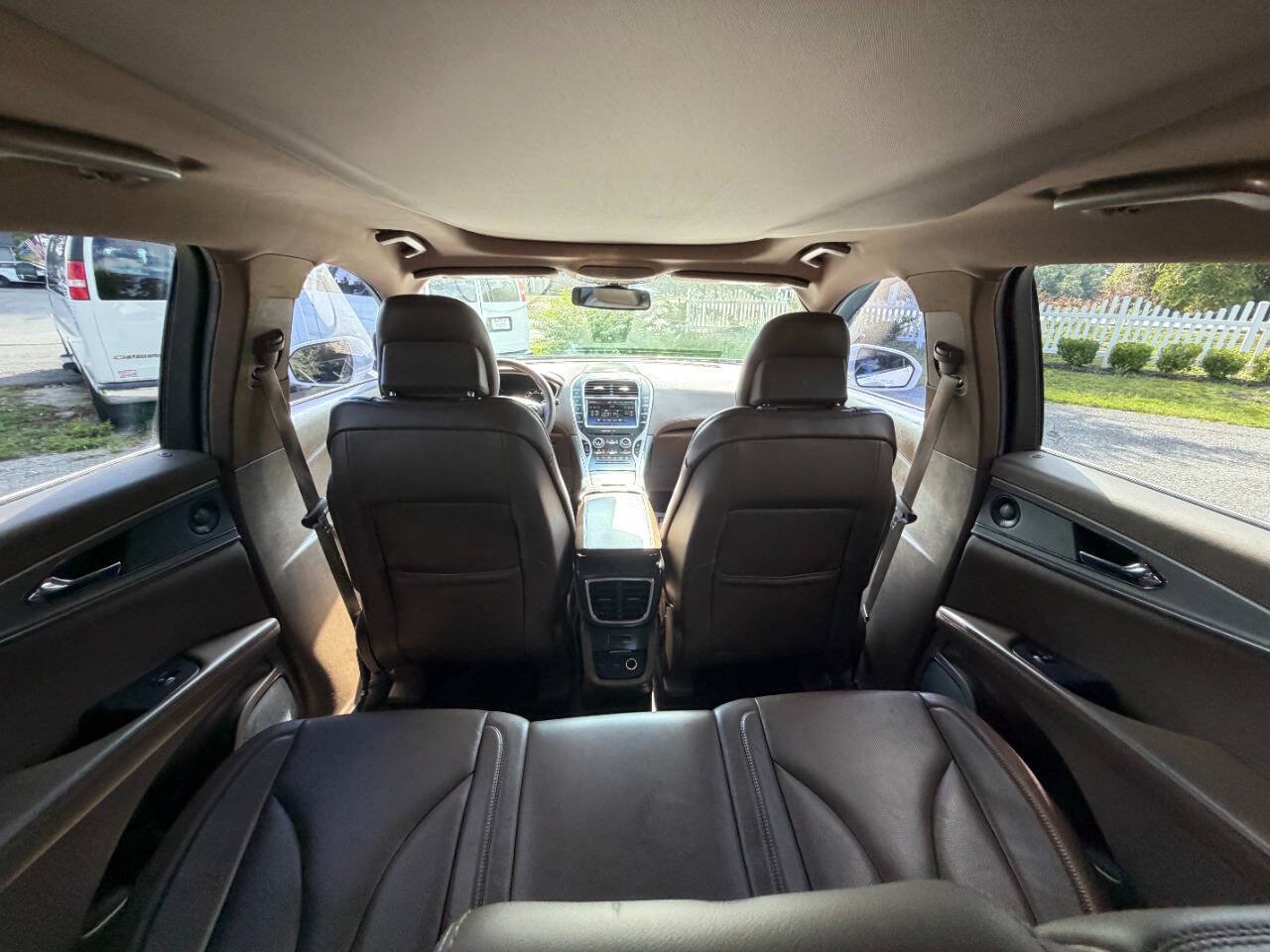 Used 2016 Lincoln MKX Reserve w/ Technology Package FWD image 13