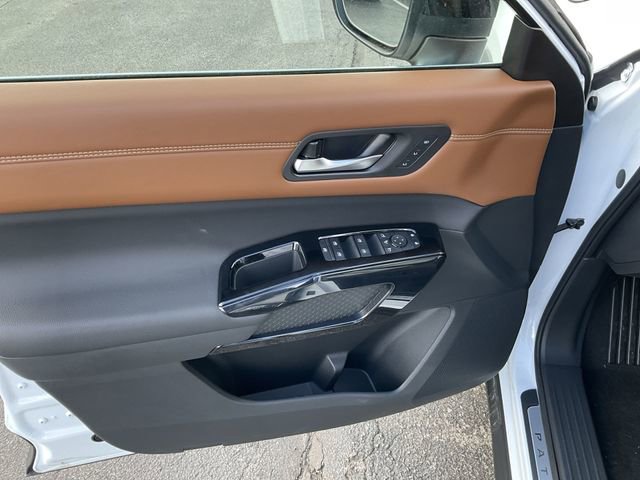 New 2026 Nissan Pathfinder Platinum w/ Accent Package image 26