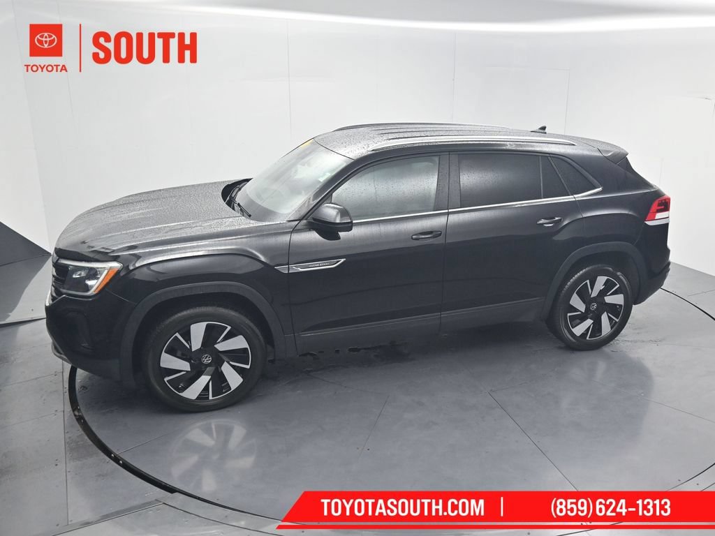 Used 2024 Volkswagen Atlas Cross Sport SE FWD image 55