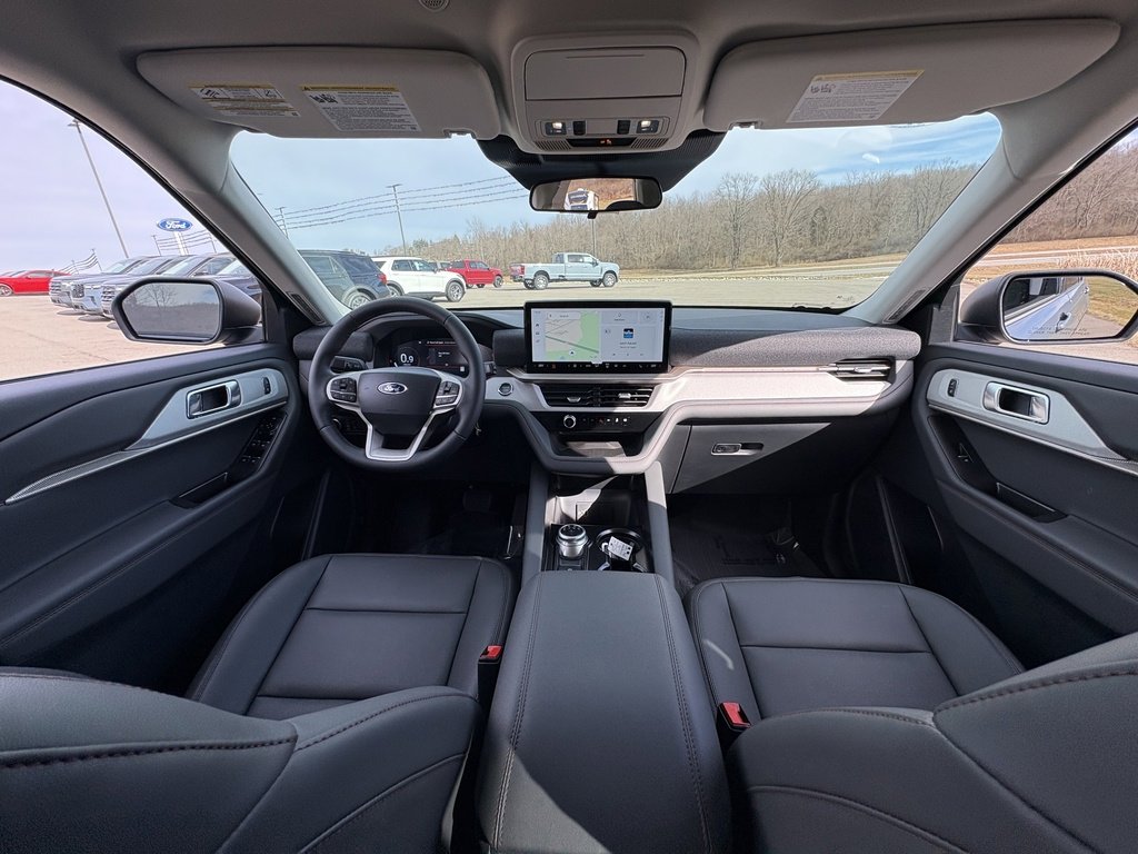 New 2026 Ford Explorer Active w/ Active Comfort Package image 25