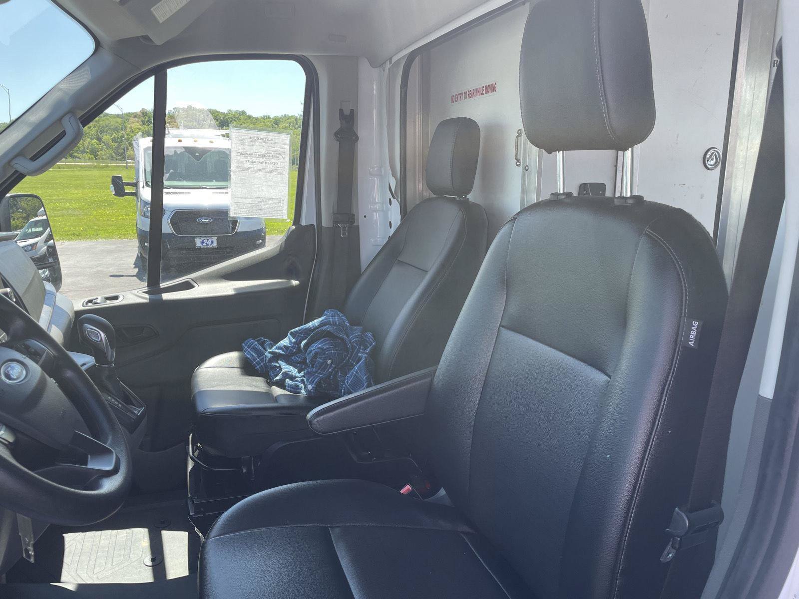 Used 2023 Ford Transit 350 DRW RWD image 7