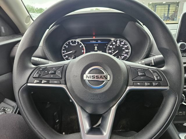 Used 2023 Nissan Sentra SV FWD image 9