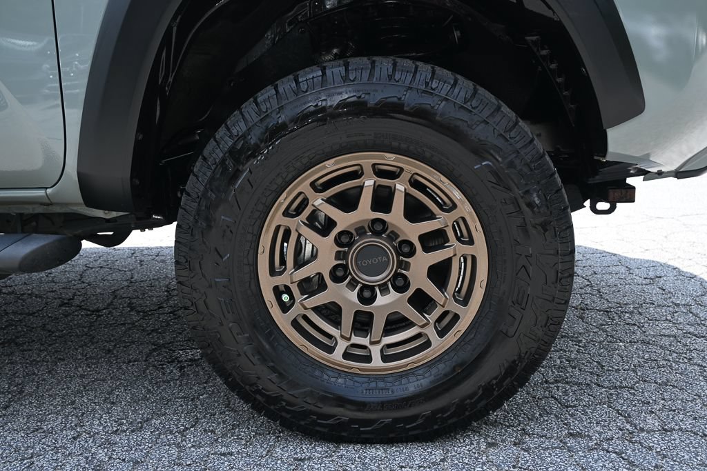 Used 2022 Toyota Tacoma SR5 w/ Trail Edition AWD/4WD image 34