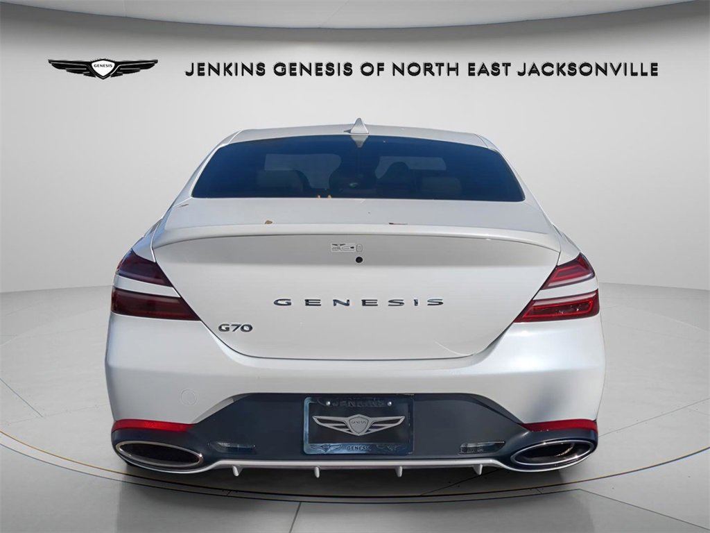 Used 2025 Genesis G70 2.5T image 4
