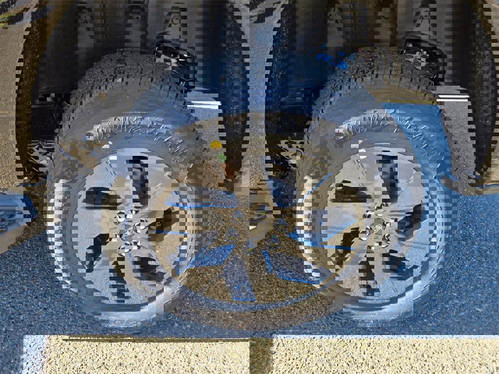 New 2025 Ford F150 Lightning Flash image 9