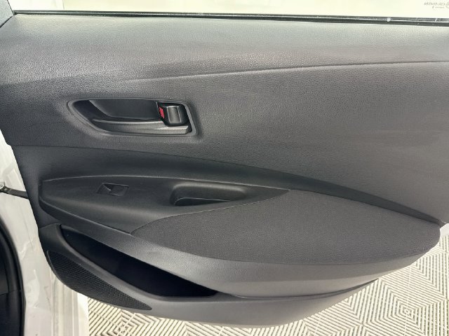 Used 2025 Toyota Corolla LE FWD image 24