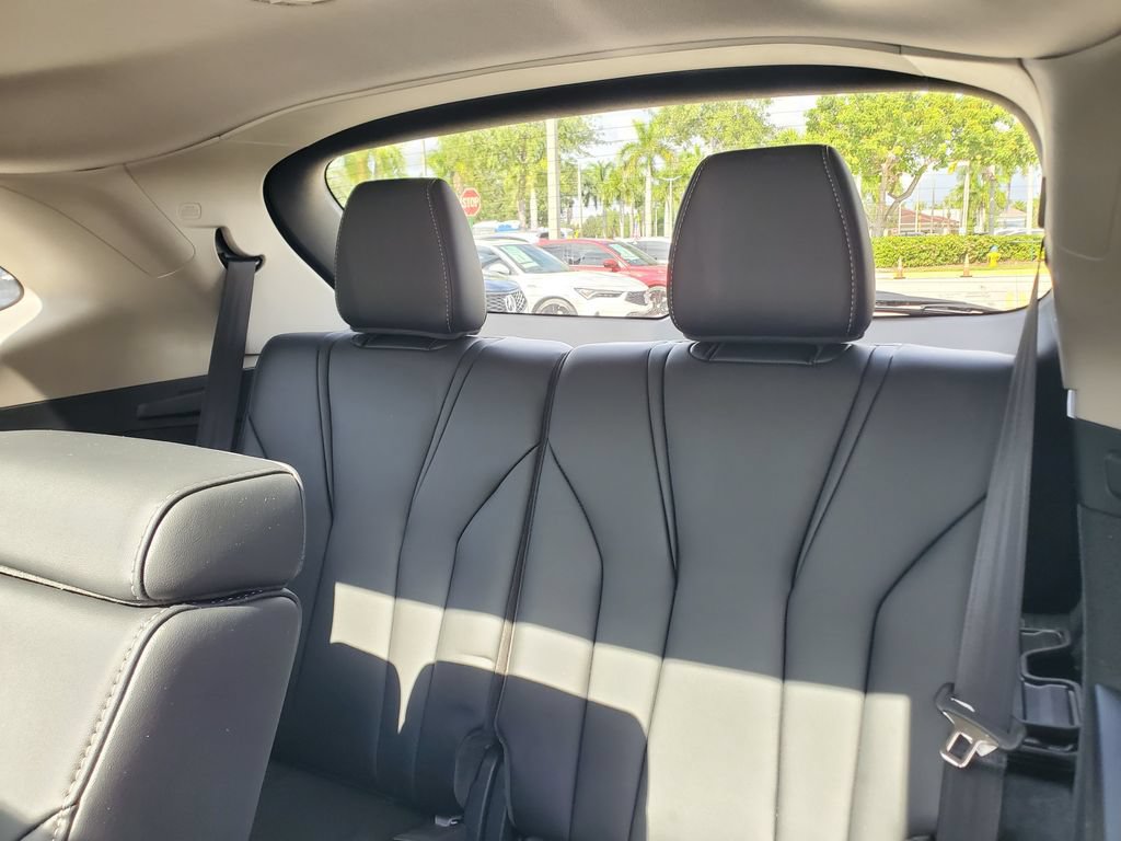 Certified 2024 Acura MDX w/ Technology Package FWD image 14