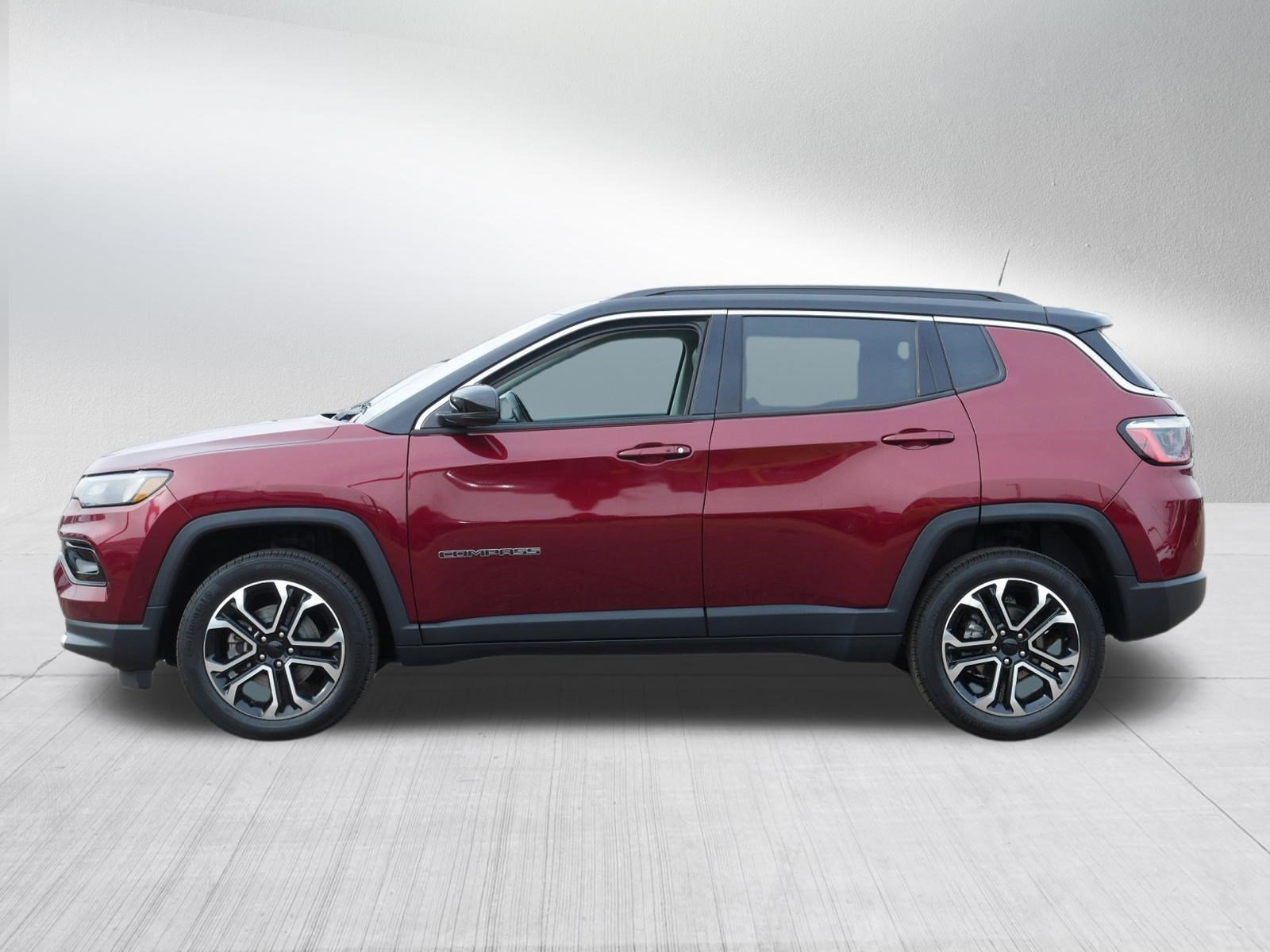 Used 2022 Jeep Compass Limited image 4
