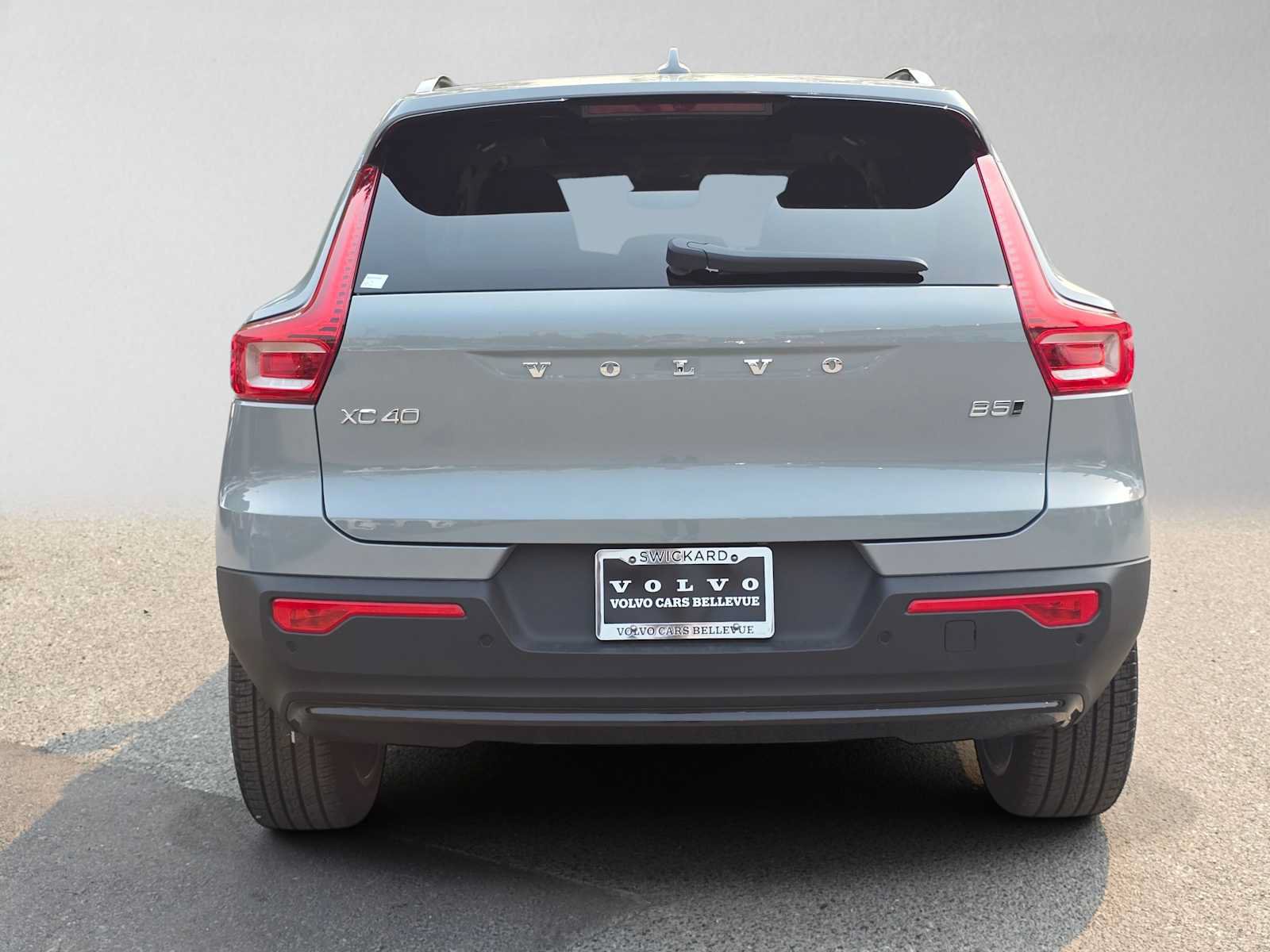 New 2026 Volvo XC40 B5 Ultra w/ Protection Package Premier AWD/4WD image 4