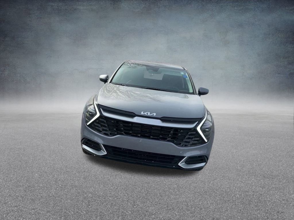 Used 2025 Kia Sportage EX image 6