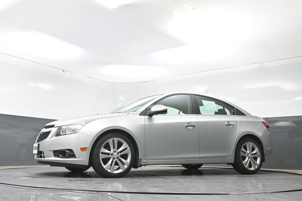 Used 2013 Chevrolet Cruze LTZ FWD image 53