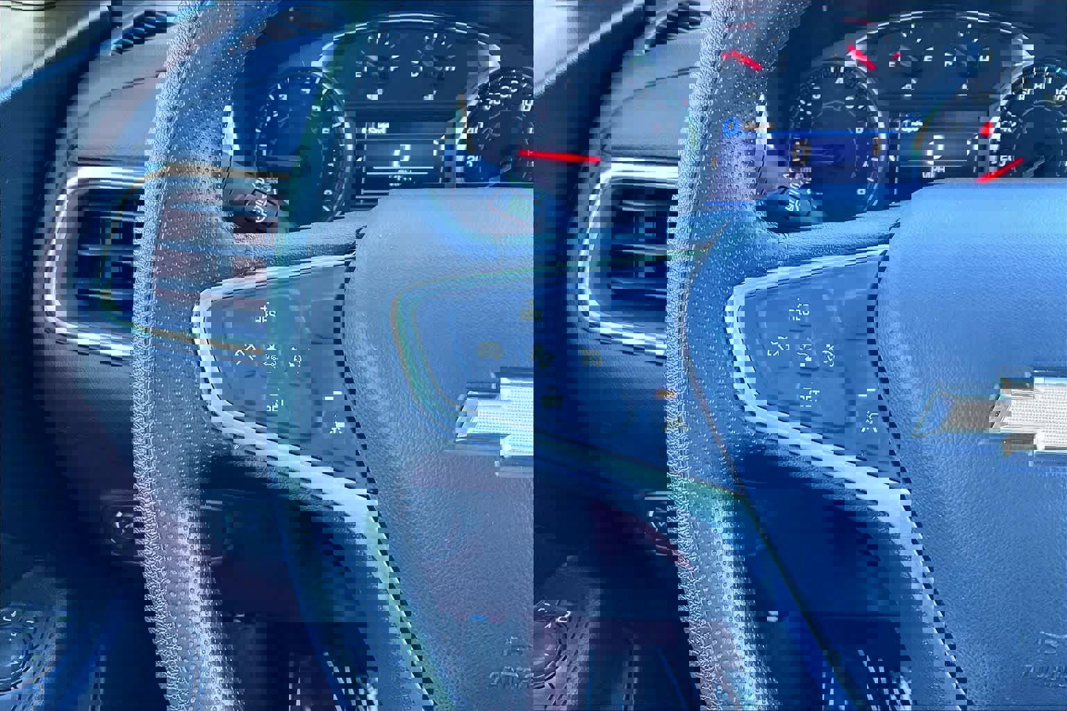 Used 2023 Chevrolet Equinox LT image 44