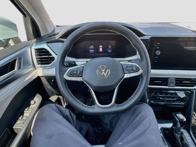New 2026 Volkswagen Taos SE AWD/4WD image 11