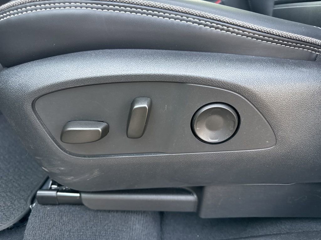 Used 2024 GMC Sierra EV Denali image 10