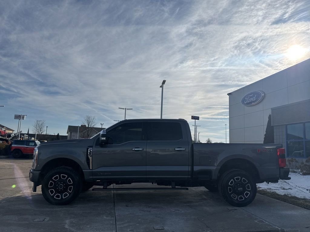 Used 2024 Ford F350 Platinum image 4