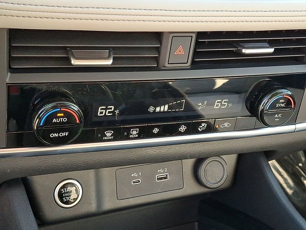 Certified 2023 Nissan Rogue SV AWD/4WD image 17