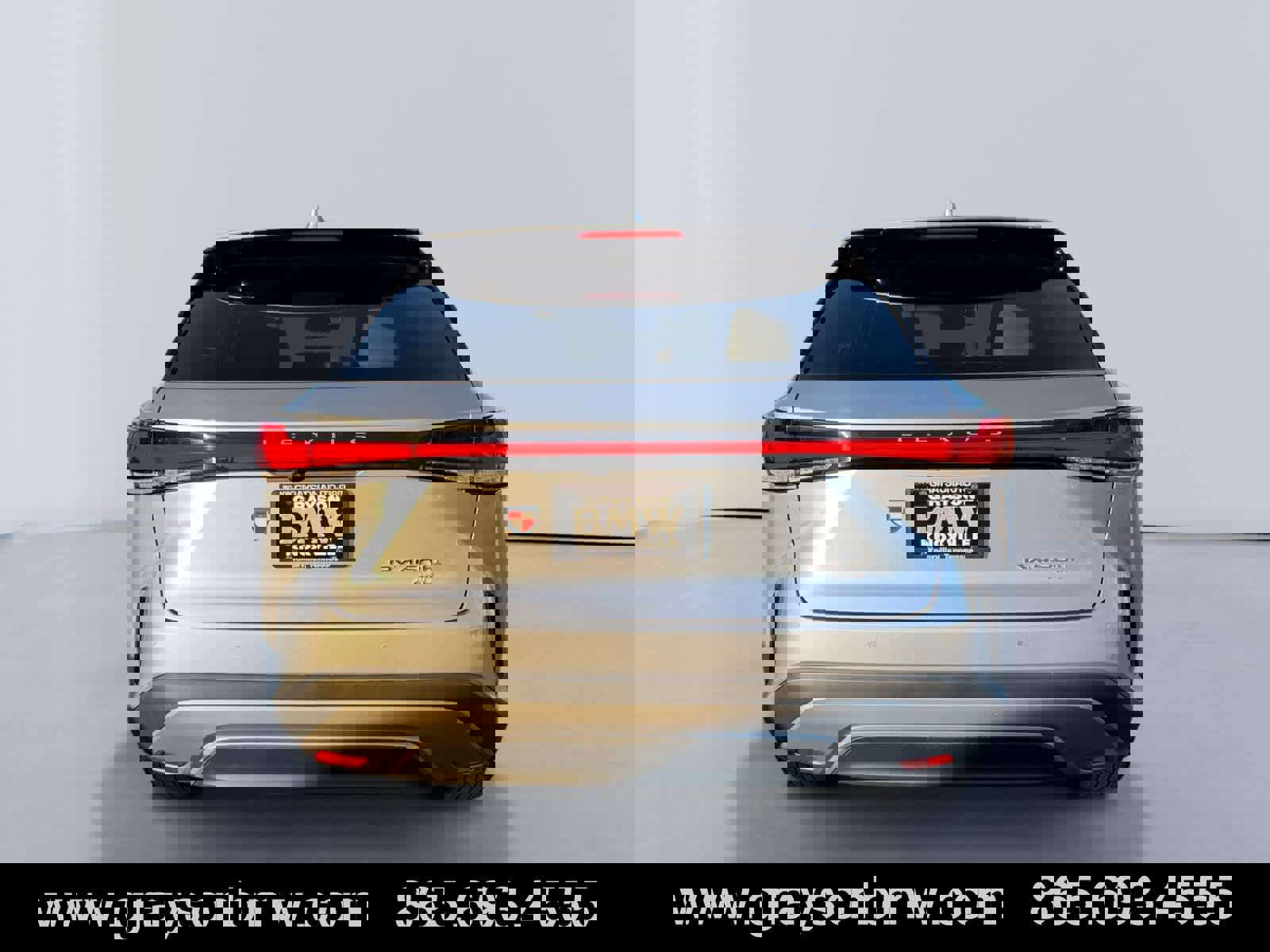 Used 2025 Lexus RX 450h Luxury w/ Convenience Package image 4