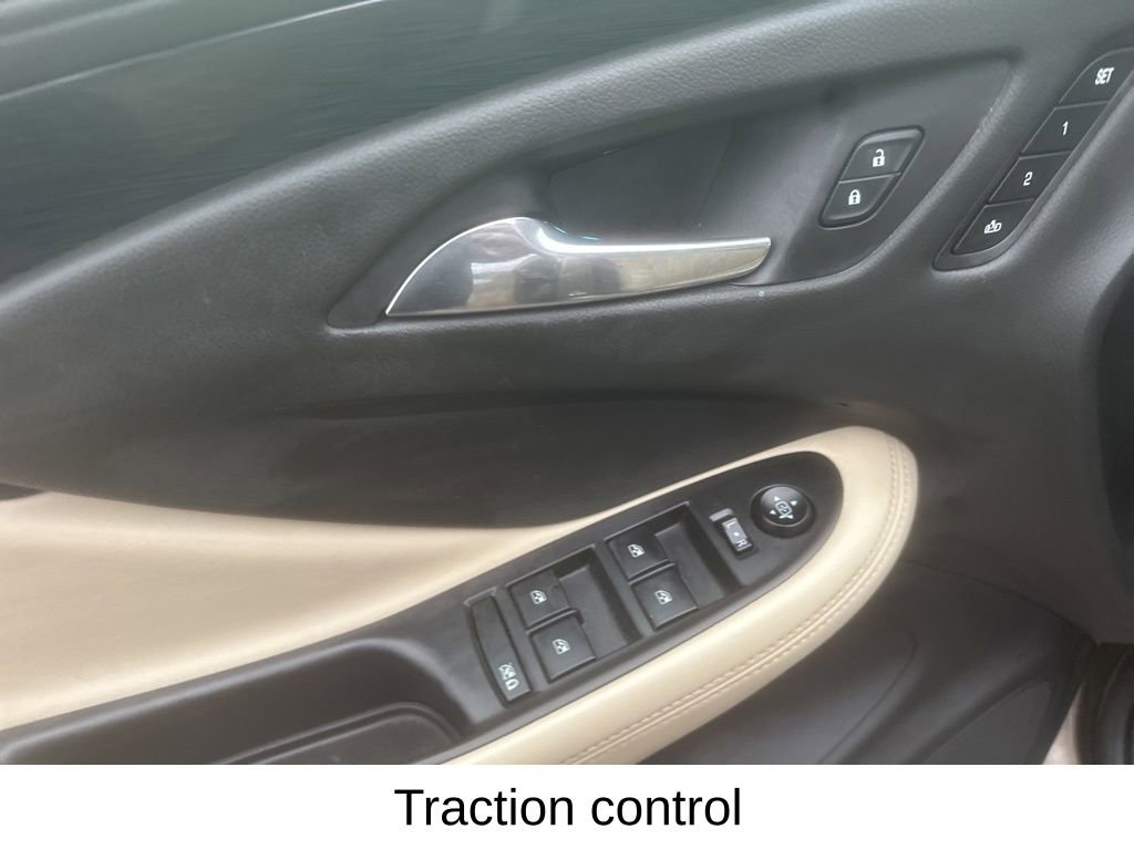 Used 2017 Buick Envision Premium image 19