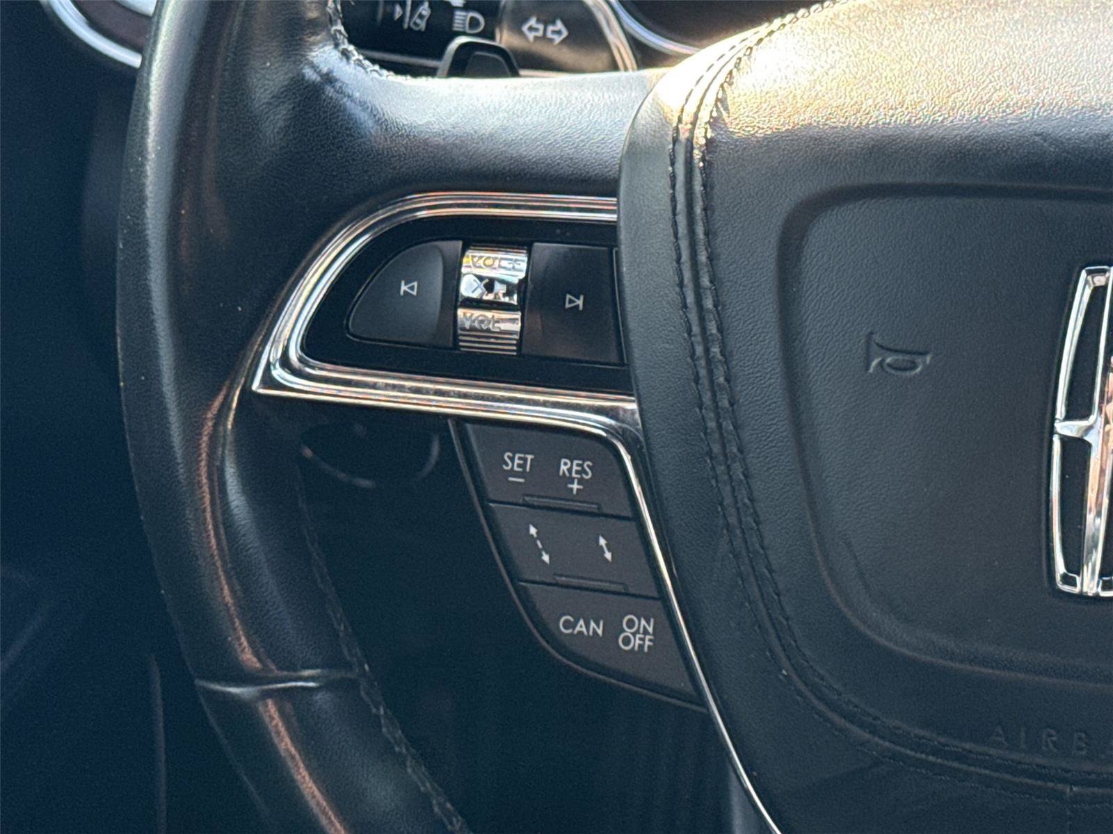 Used 2019 Lincoln Continental Select w/ Continental Climate Package AWD/4WD image 26