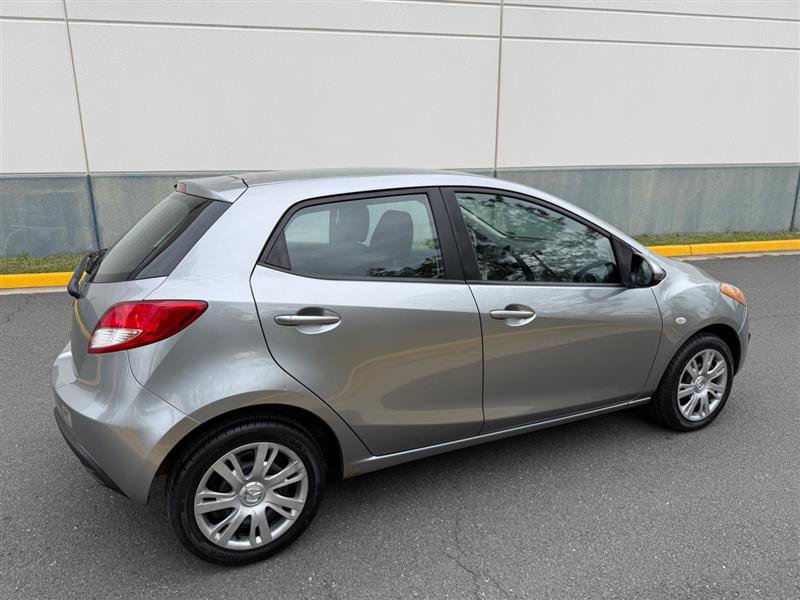 Used 2012 MAZDA MAZDA2 Sport FWD image 21