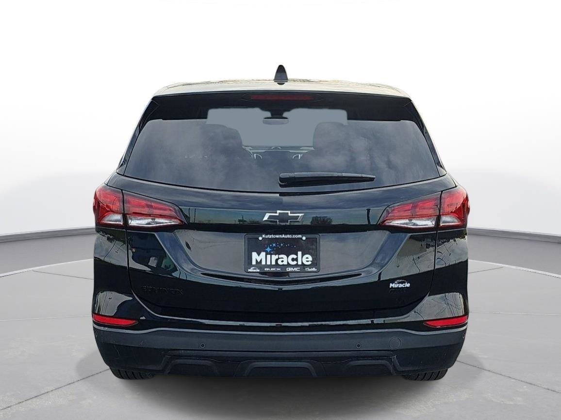Used 2023 Chevrolet Equinox LS w/ LS Convenience Package image 6