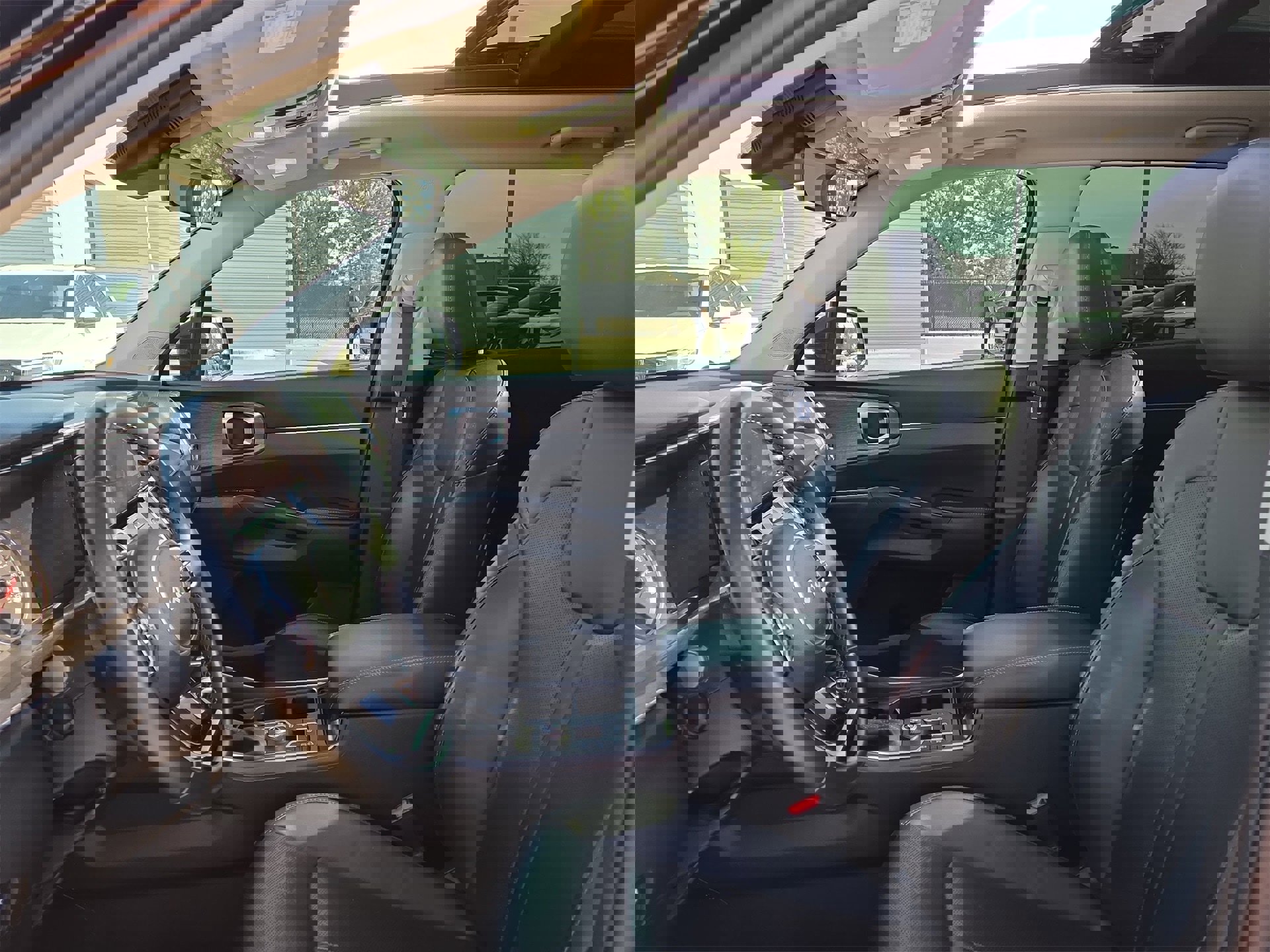 Used 2022 Kia Sorento EX w/ Panoramic Sunroof Package image 16