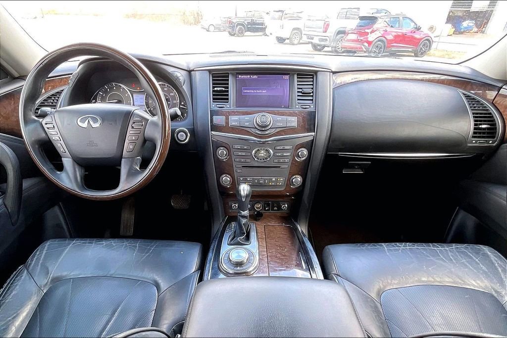 Used 2012 INFINITI QX56 4WD w/ Deluxe Touring Pkg image 7