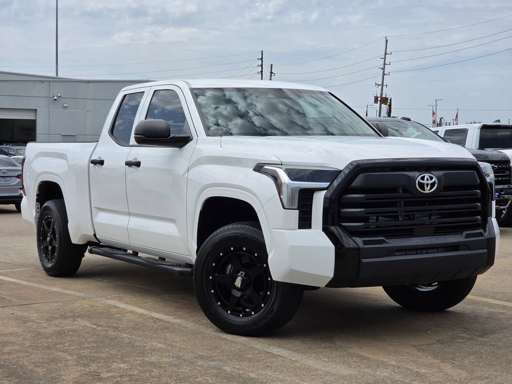 Used 2022 Toyota Tundra SR w/ SR Tow Package RWD image 2