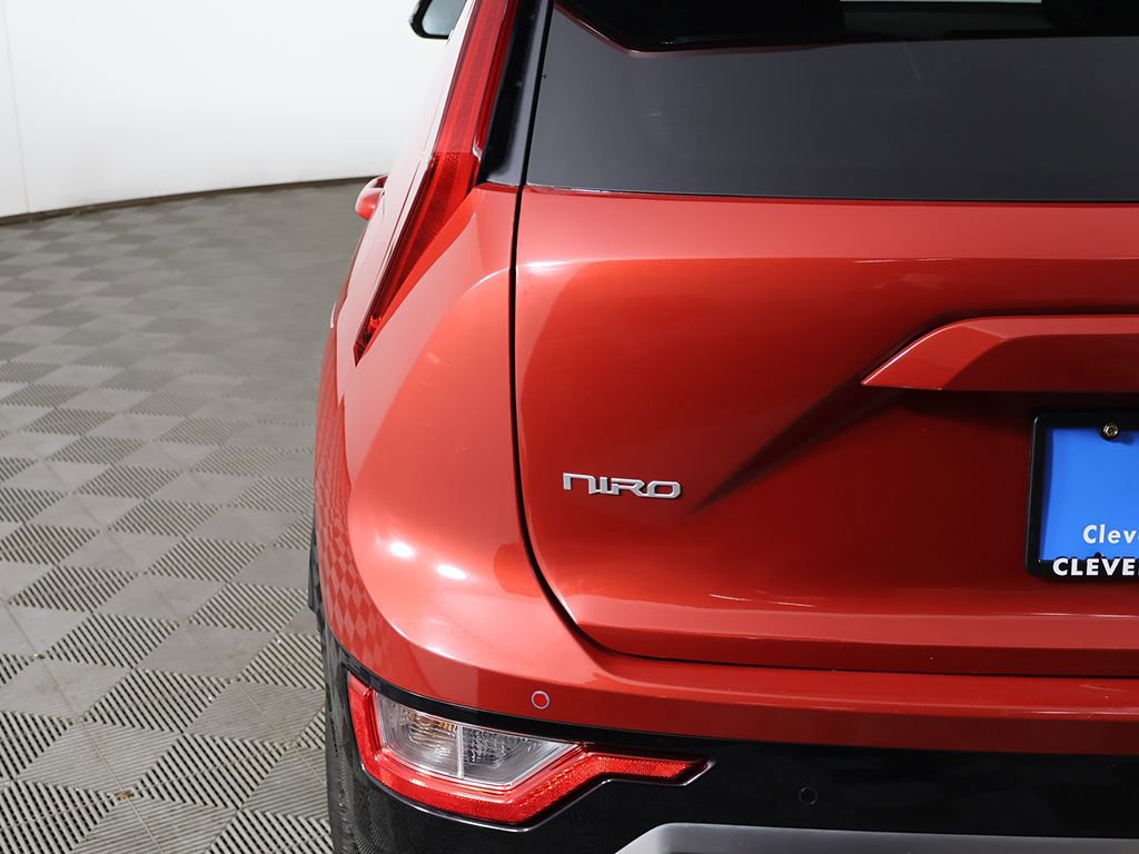 Used 2023 Kia Niro EX Touring image 16