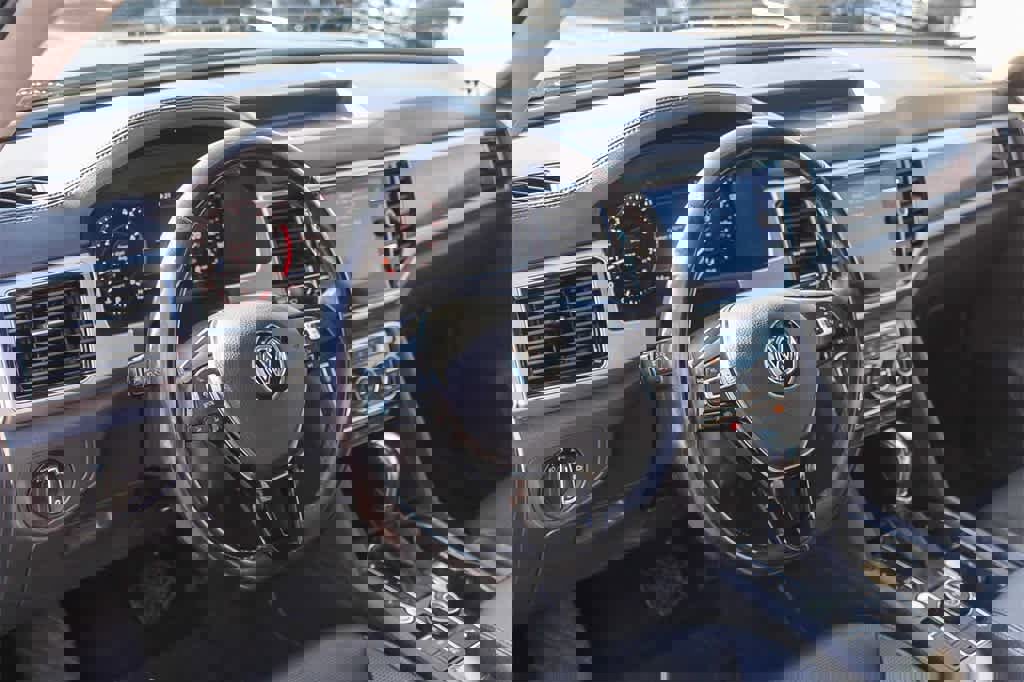 Used 2018 Volkswagen Atlas SEL Premium image 22