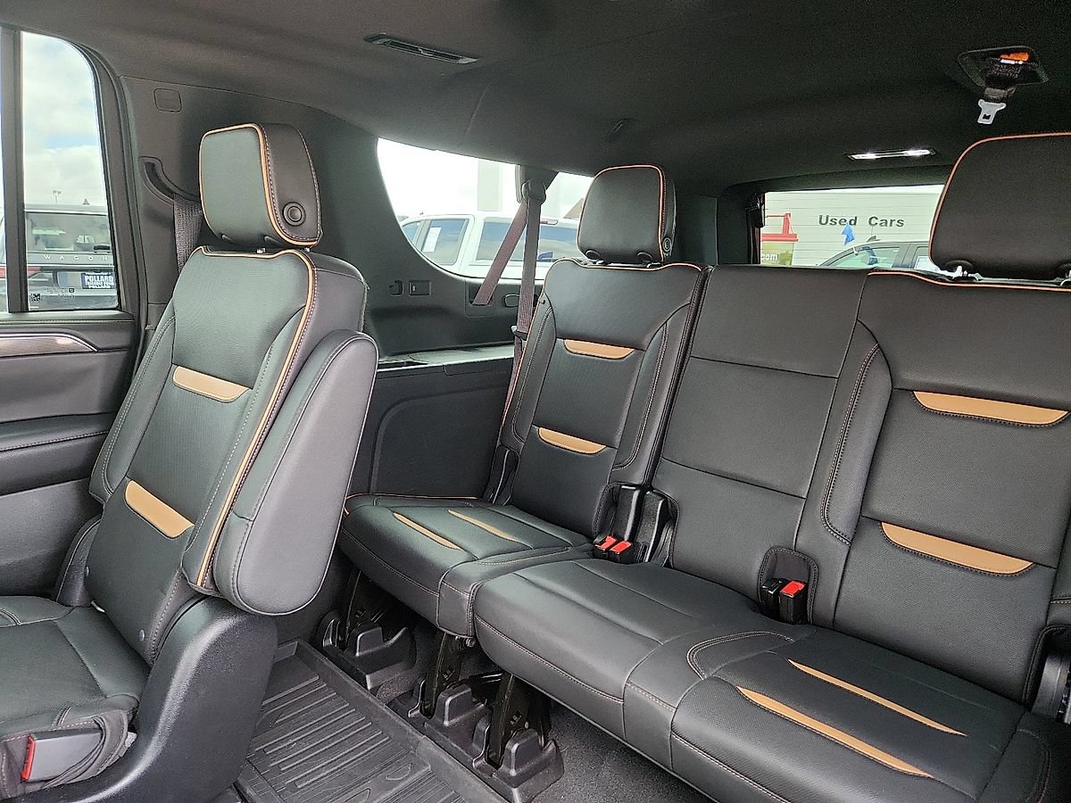 Used 2022 GMC Yukon XL AT4 AWD/4WD image 5