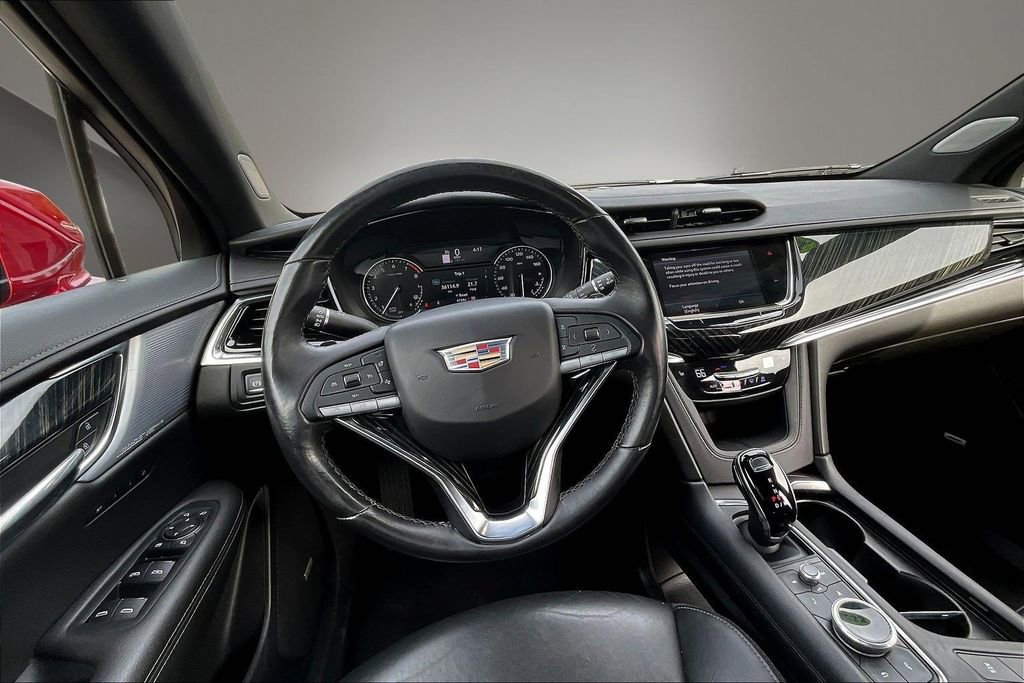 Used 2022 Cadillac XT6 Premium Luxury AWD/4WD image 8