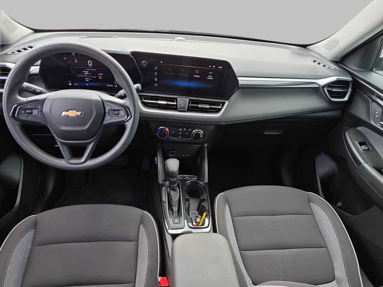 Used 2024 Chevrolet TrailBlazer LS w/ LS Convenience Package image 9