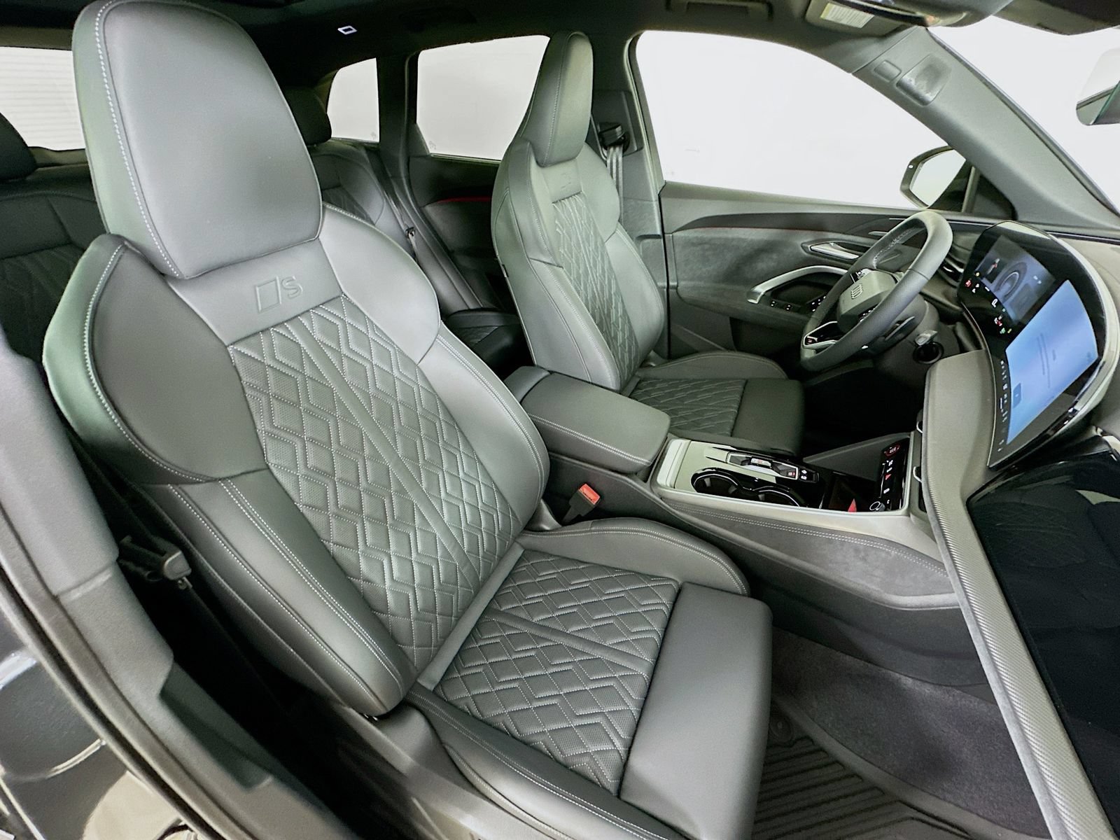 New 2026 Audi SQ5 Premium Plus AWD/4WD image 44