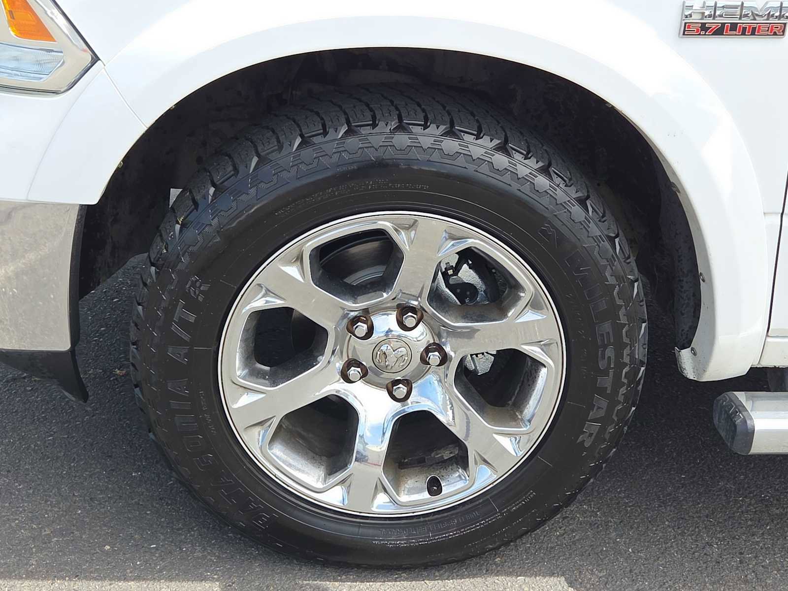 Used 2013 RAM 1500 Laramie w/ Convenience Group AWD/4WD image 16