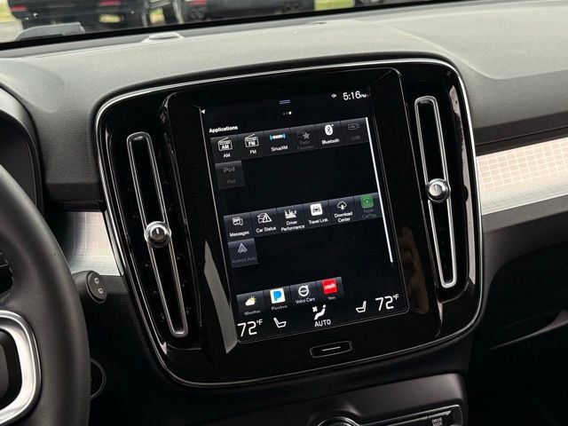 Used 2021 Volvo XC40 T5 Momentum image 22