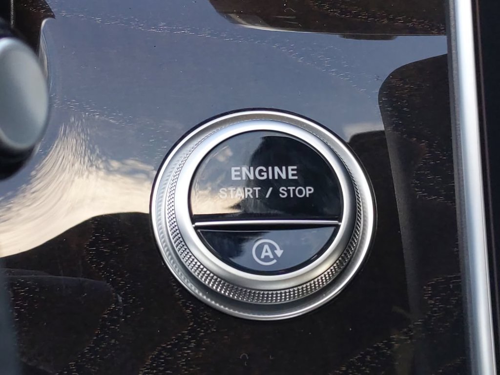 Used 2022 Mercedes-Benz C 300 Sedan image 24