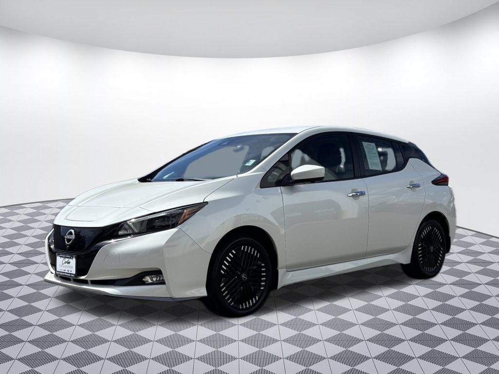 Used 2024 Nissan Leaf SV Plus FWD image 3