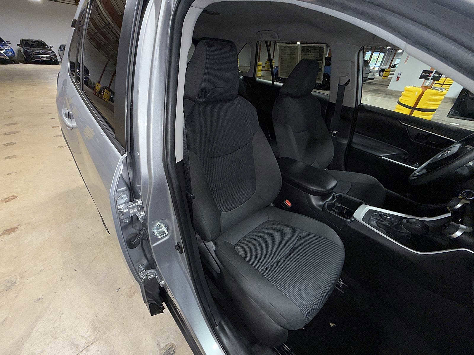 Certified 2022 Toyota RAV4 LE image 16