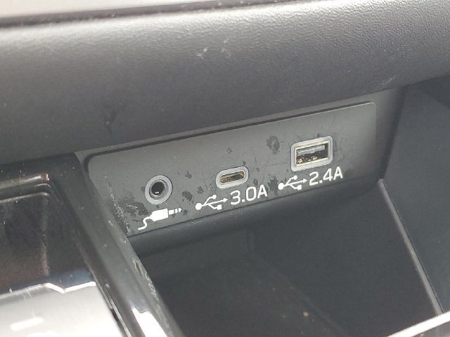 Used 2023 Subaru Outback Touring AWD/4WD image 16