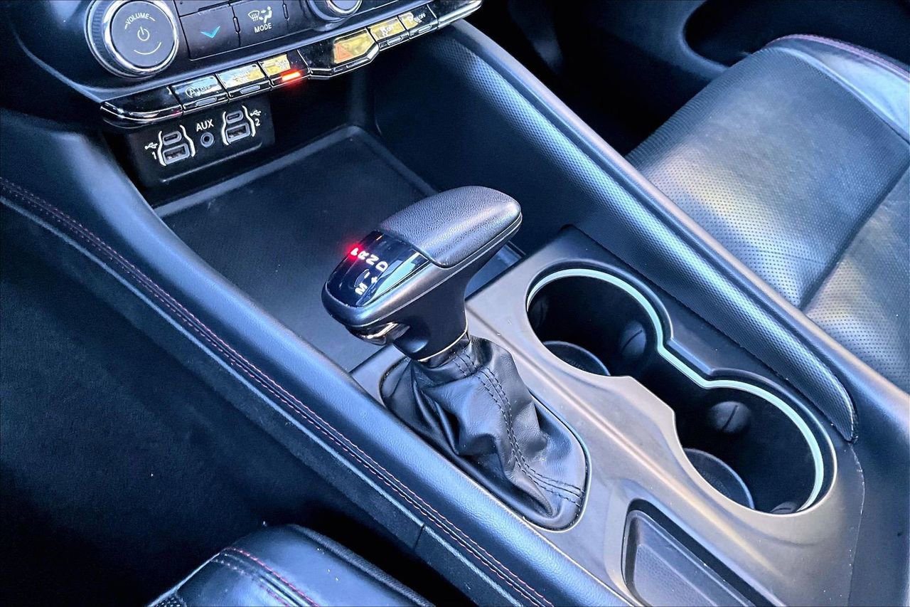 Used 2024 Dodge Durango GT image 32