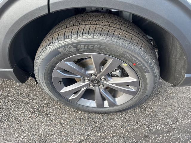 New 2026 Ford Explorer Active w/ Active Comfort Package image 14