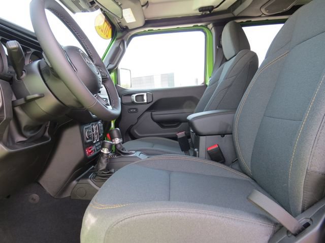 Used 2025 Jeep Gladiator Sport AWD/4WD image 14