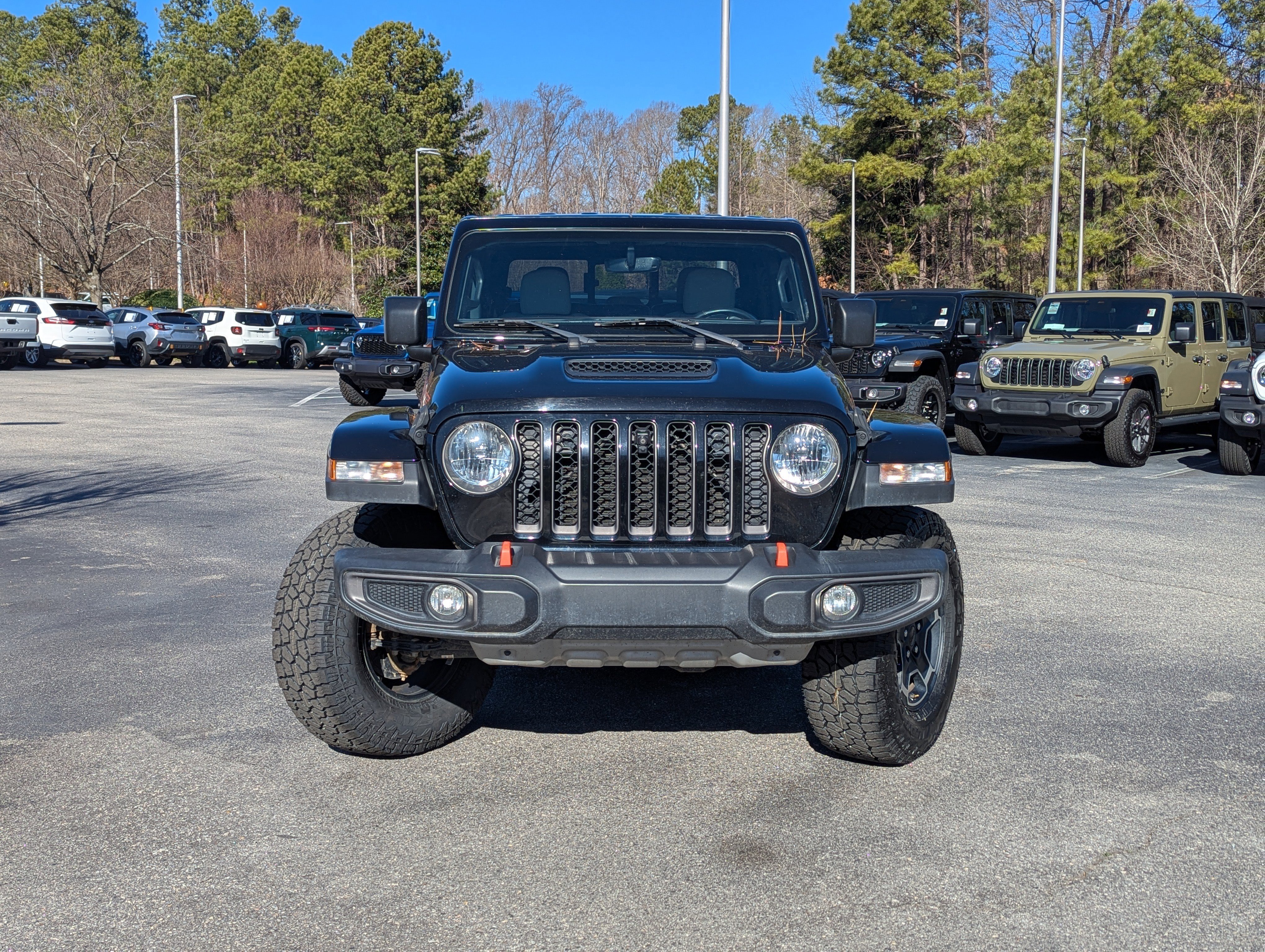 Used 2022 Jeep Gladiator Mojave w/ Cold Weather Group image 2