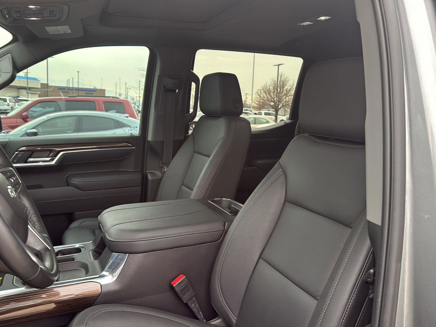 Used 2025 Chevrolet Silverado 1500 LT Trail Boss w/ Convenience Package II image 15