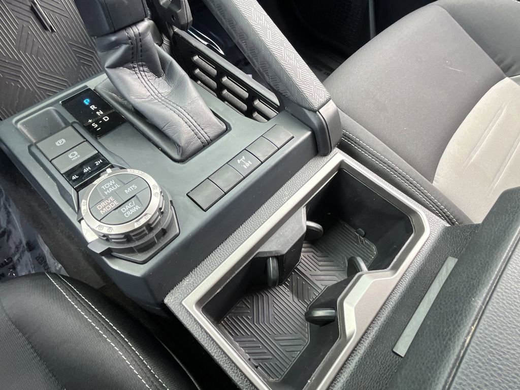 Used 2025 Toyota Tacoma TRD Off-Road image 24