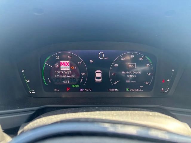 Used 2023 Honda Accord Touring image 2