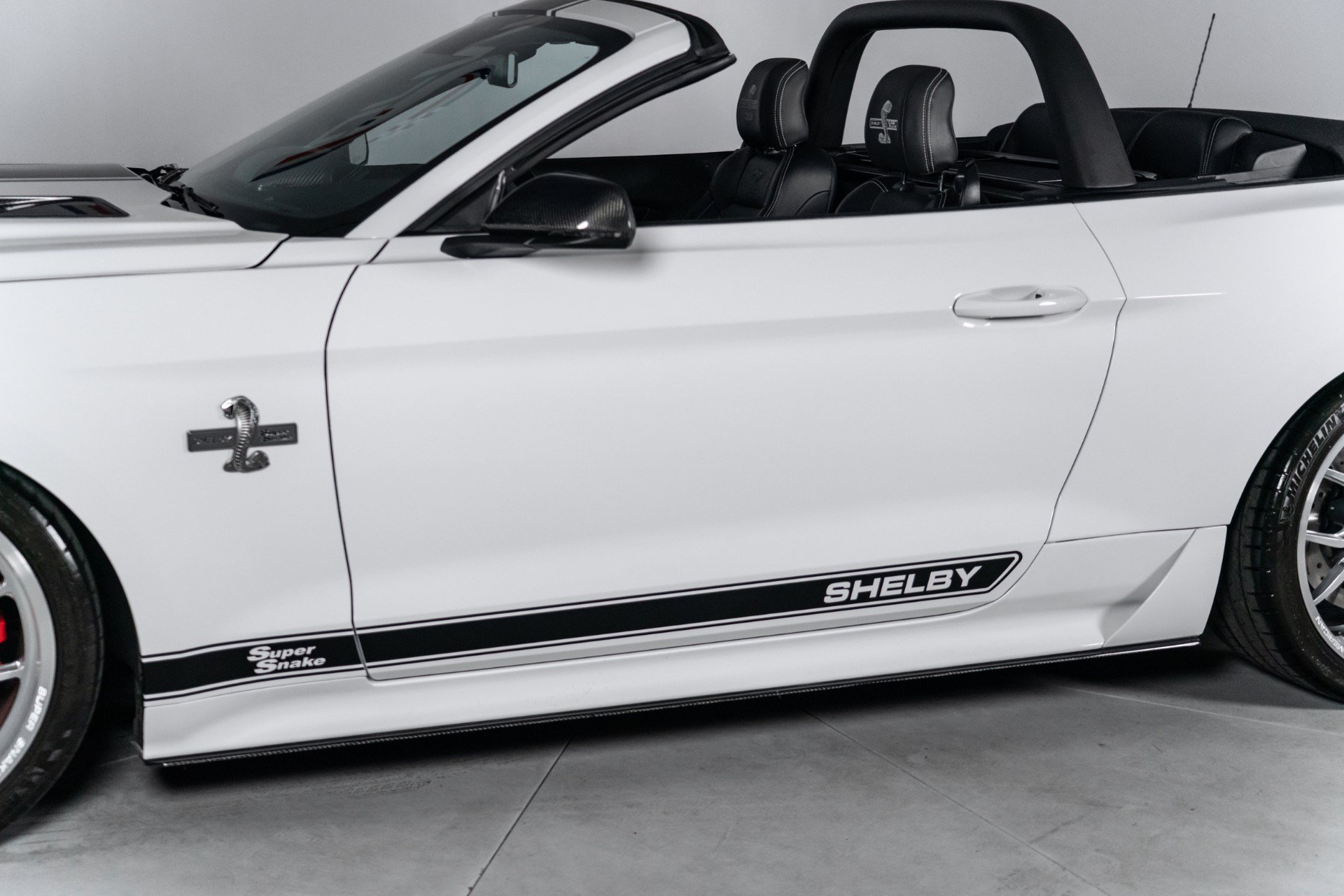 Used 2015 Ford Mustang GT Premium w/ Equipment Group 401A RWD image 79