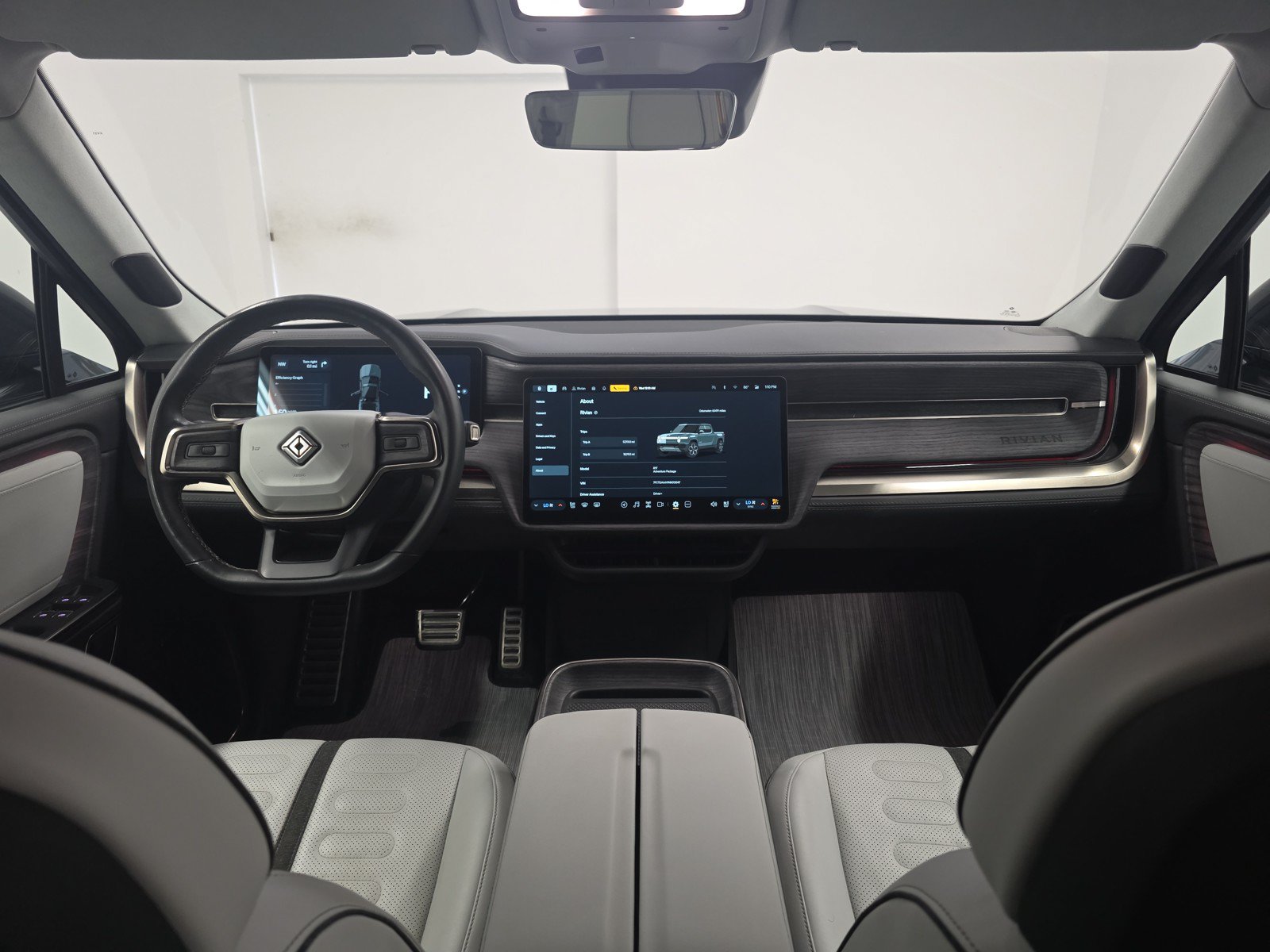 Used 2022 Rivian R1T Adventure AWD/4WD image 25