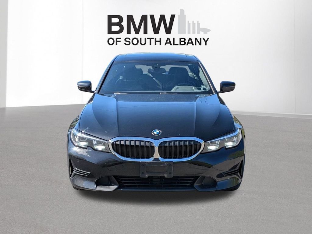 Used 2019 BMW 330i xDrive Sedan w/ Driving Assistance Package AWD/4WD image 9